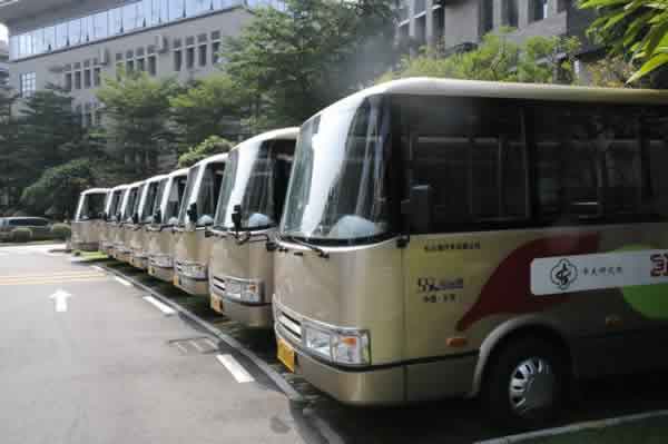 东莞首批投入使用的新能源电动汽车.jpg