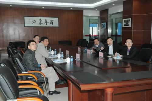 20141218英利集团总经理王向东一行莅临易事特考察3.jpg
